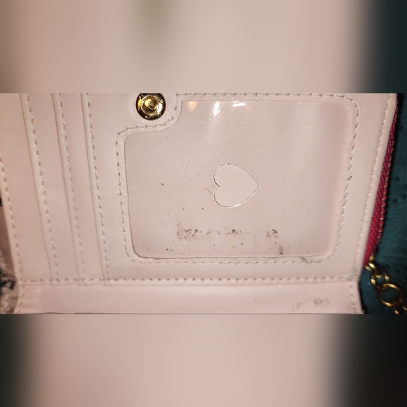 Juicy Couture Pink Wallet - Picture 5 of 9